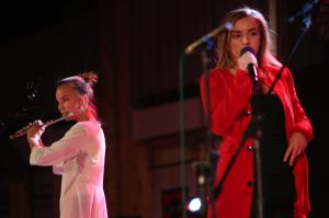 DOBRODELNI KONCERT ŽELJAM NAPROTI  OŠ RAKEK 21 FOTO LJUBO VUKELIČ